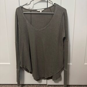 v neck long sleeve